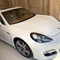 PORSCHE-PANAMERA-4S