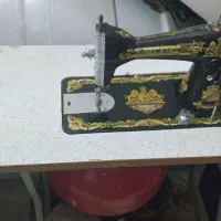 چرخ خیاطی  بامیز وپایه کاملا ‌سالم