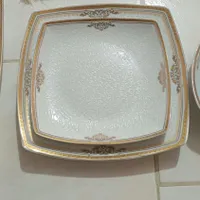 چینی ۱۲نفره پردیس