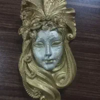 مجسمه دیواری