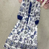 لباس ساحلی|لباس|اصفهان, جلفا|دیوار