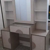 میز آرایشی وتحریر