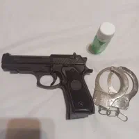 اسلحه اسباب بازی