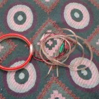 چراغ نعون قرمز رنگ