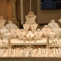 مانکن طلا فروشی