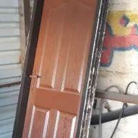 فروش درب چوبی در حد نو با کلاف