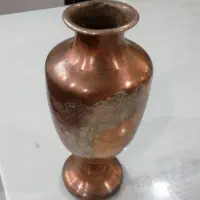 یک جفت گلدان قدیمی