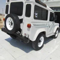 لندرور پاژن مدل ۷۵ بی رنگ