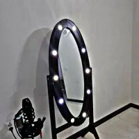 آینه چراغ دار