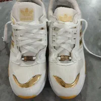 کفش آدیداس  نو|کیف، کفش، کمربند|شفت, |دیوار