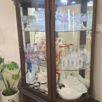 سه تیکه مبل و بوفه و میز ناهار خوری|مبلمان خانگی و میز عسلی|تهران, تهران‌نو|دیوار
