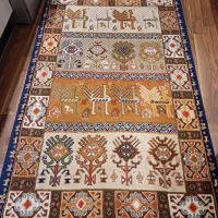 فرش ۴متری درحدنو سالم وتمیز