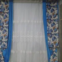 دوقواره پرده پذیرایی همراه دکور پنلی