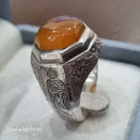 انگشتر فرح نیا