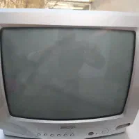 یک دستگاه تلویزیون