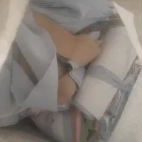 قیچی زن پوشاک بچه گانه