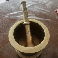 هاونگ و زودپز قدیمی|کلکسیون اشیاء عتیقه|فولادشهر, C8|دیوار