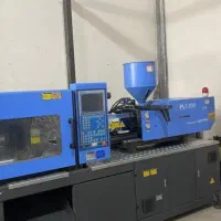 فنی کار تزریق پلاستیک