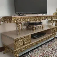 میز  TV برنجی سنگین و گوشتی
