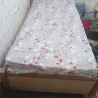 تخت چوبی یکنفره|تخت و سرویس خواب|لاهیجان, بازکیاگوراب|دیوار