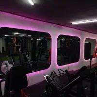 اینه بک لایت باشگاه