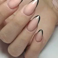 خدمات تخصصی ناخن و مژه