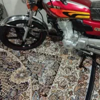 موتور سیکلت 200