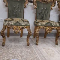 دوعدد صندلی سلطنتی وپایه میزنهارخوری