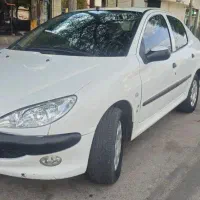 پژو 206 ، V8 صندوقدار