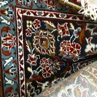 دوعدد فرش