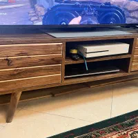 میز تلویزیون مناسب ۴۳ اینچ