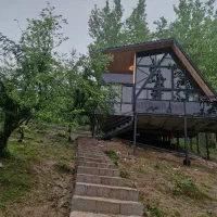 کلبه سوئدی سه خواب جنگلی خوشگل فول کد اراکو