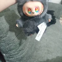 یک عدد عروسک لبوبو