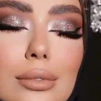 میکاپ و شینیون محفلی با قیمت مناسب و ناخن کار|خدمات آرایشگری و زیبایی|بروجرد, |دیوار