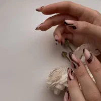 کاشت ناخن آنی
