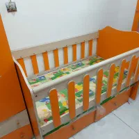 تخت و کمد کودک