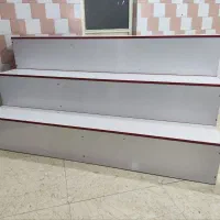 ویترین و قفسه مغازه