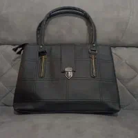 کیف|کیف، کفش، کمربند|گلبهار, شهر جدید گلبهار|دیوار