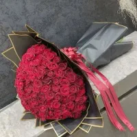 دسته گل ۲۰شاخه رز Aبعلاوه عروس  کاغذ شاین ۱ت