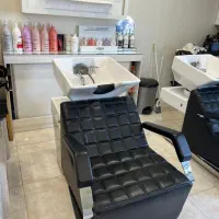 لوازم دکوراتیو سالن آرایشگاه زنانه-به دلیل مهاجر