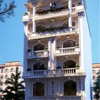 فروش واحد ۲۰۰ متری/عرصه و اعیان/بلوار شیرودی