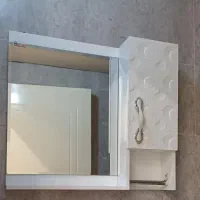 روشویی و آیینه