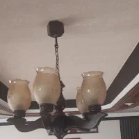 دو عدد لوستر ۵ شاخه چوبی درحد نو