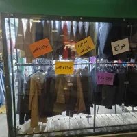 فروشنده غرفه مترو