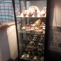 ویترین اهنی