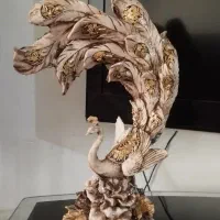 مجسمه و قوری سالم