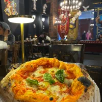 کارمند خدمات