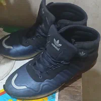 یک حفت کتونی نیم ساق|کیف، کفش، کمربند|تهران, مینای شمالی (مخبر)|دیوار