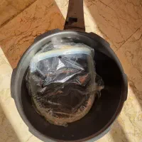 زود پز مارک ارشیا آلمانی، قدیمیه تو بازار نیست.|ظروف پخت‌وپز|کرج, عظیمیه|دیوار