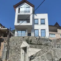 فروش ویلای تریبلکس 200متر با منظره ای زیبا و اَبدی